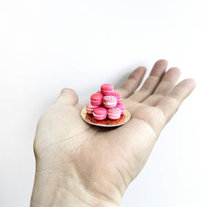 Miniature Macarons