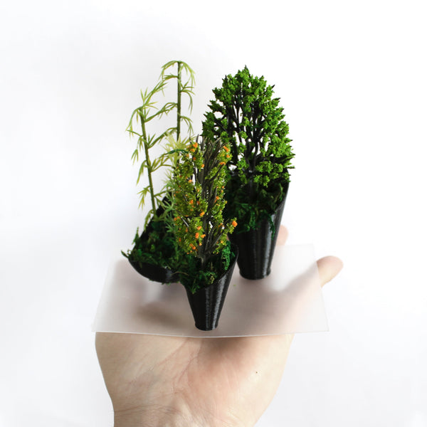 miniature potted plants in 1/24th scale Miniature Modern Outdoor Potted Plants – Luxe Miniatures by Phillip Nuveen
